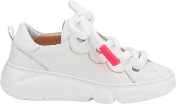 AGL Sneakers White Dames