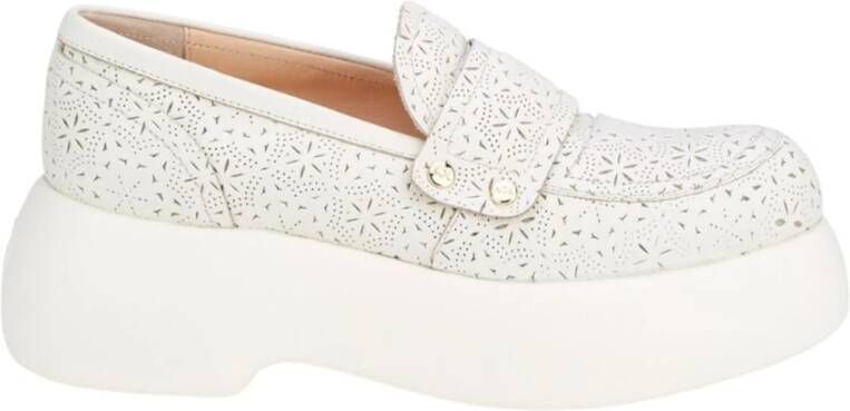 AGL Witte Geperforeerde Loafers Veterschoenen White Dames