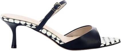 Albano Leren sandalen met stippenpatroon