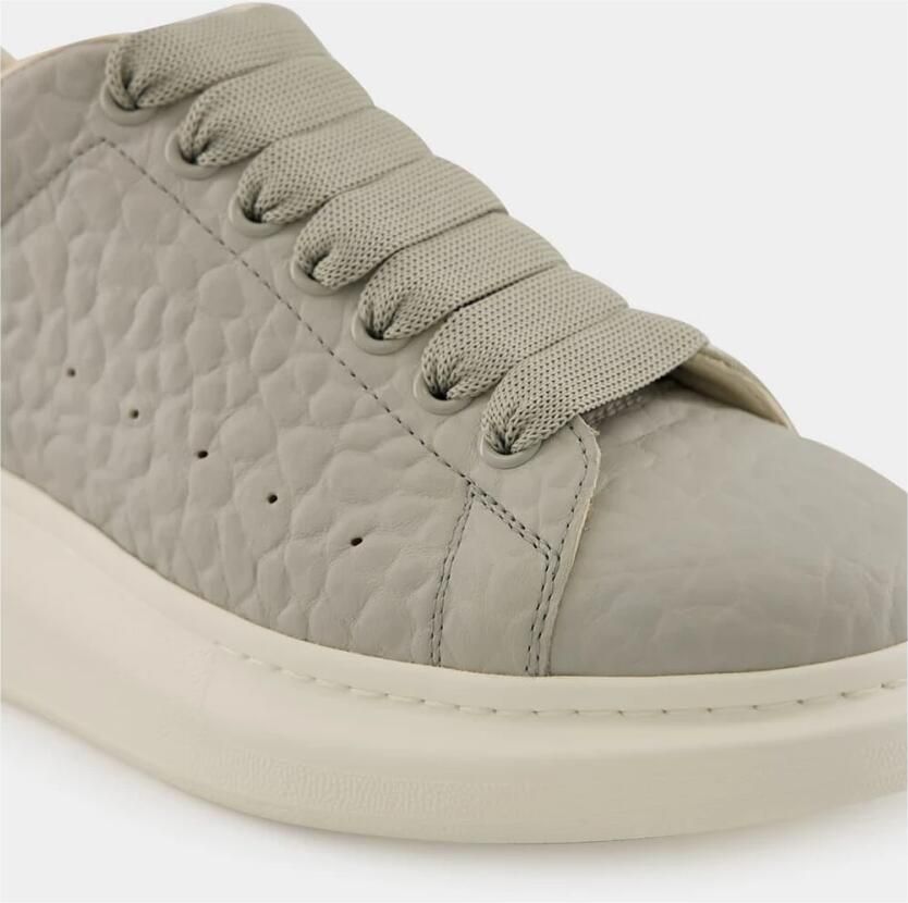 Alexander McQueen Grain Leather Low-Top Sneakers