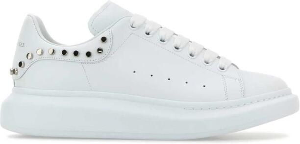 Alexander McQueen Oversized Court Sneaker met Studs op de Hiel