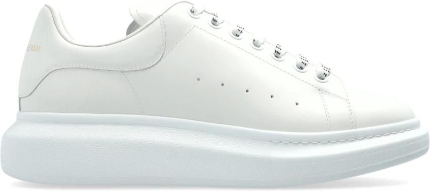 Alexander McQueen Chunky Leren Sneakers met Extra Veters