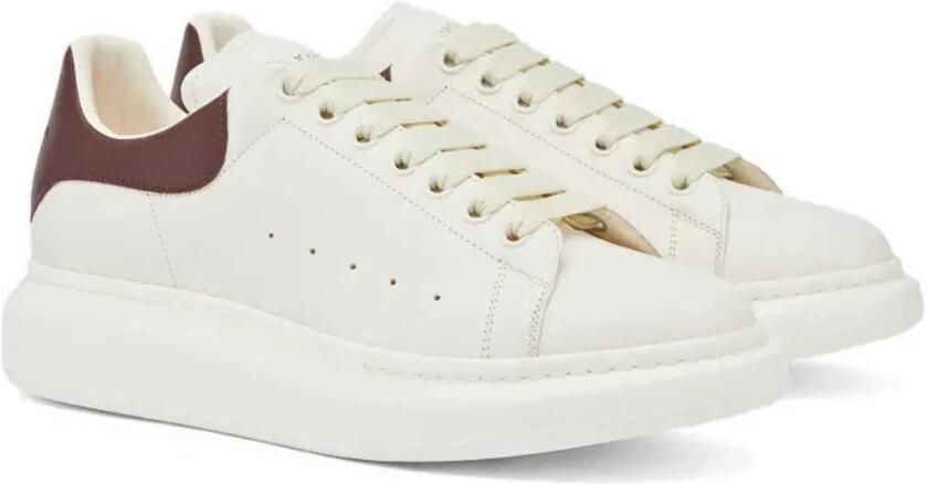 Alexander McQueen Urban Elegance Leren Sneaker Off White Bordeaux