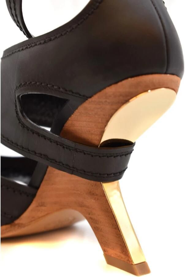 Alexander mcqueen Verhoogde Stijl Sandalen Zwart Dames