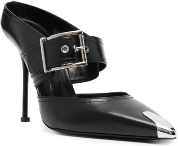 Alexander mcqueen Zwarte leren muil met zilveren gesp en puntige neus Zwart Dames - Foto 2