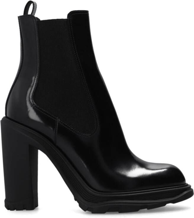 Alexander mcqueen Stijlvolle Chelsea laarzen met hak Black Dames