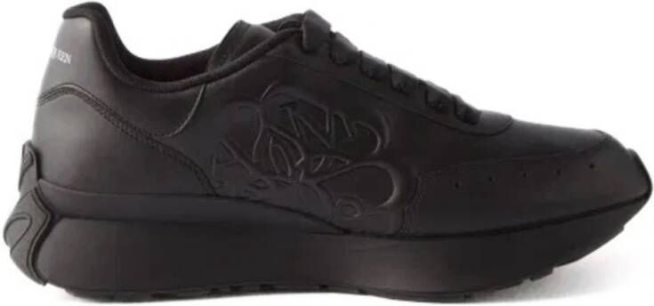 Alexander McQueen Exaggerated Sole Logo Sneakers Zwart