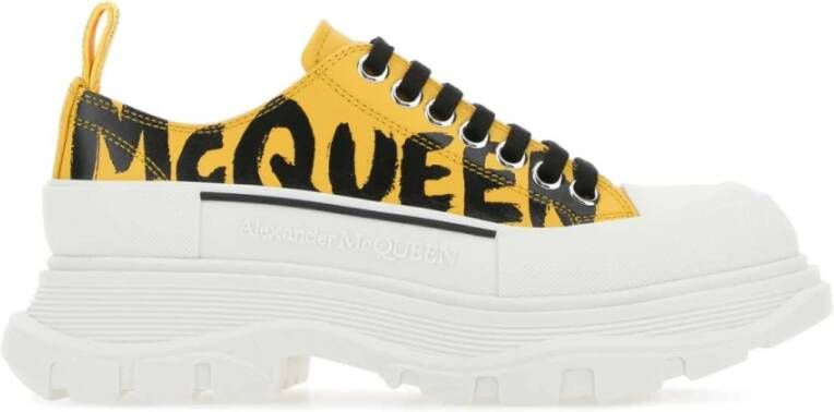 Alexander mcqueen Gele Leren Tread Slick Sneakers Yellow Dames