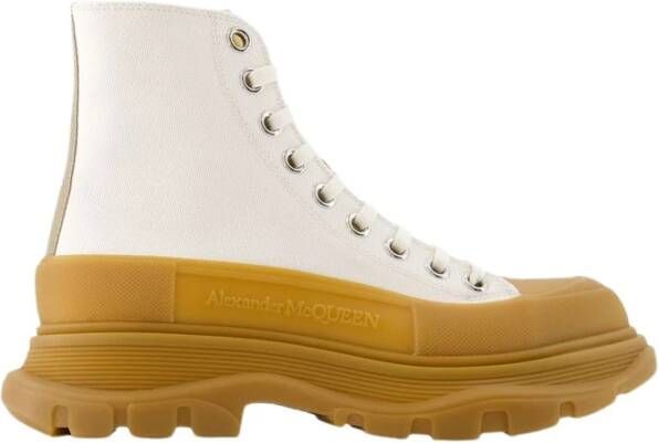 Alexander mcqueen Boots Tread Ankle Boots Calfskin Beige in bruin
