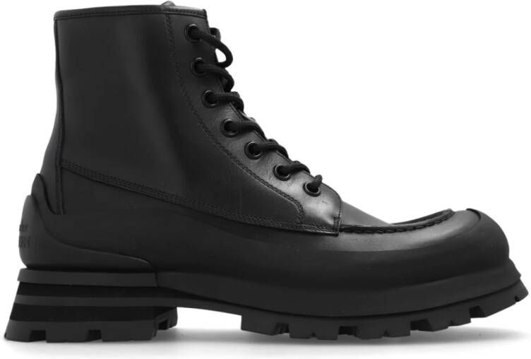 Alexander mcqueen Zwarte Veterschoenen met Flared Rubberen Zool Black Heren