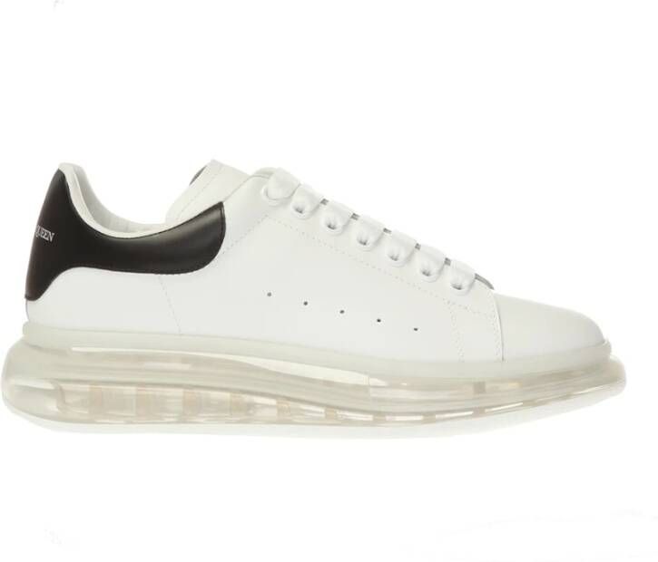 Alexander mcqueen Witte leren sneakers met zwarte hak Moderne stijl Wit