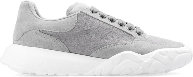 Alexander mcqueen Logo Suède Sneakers Gray Dames