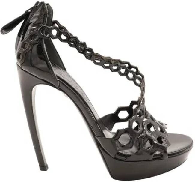Alexander McQueen Pre-owned Leather heels Black Dames