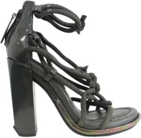Alexander McQueen Pre-owned Leather sandals Green Dames