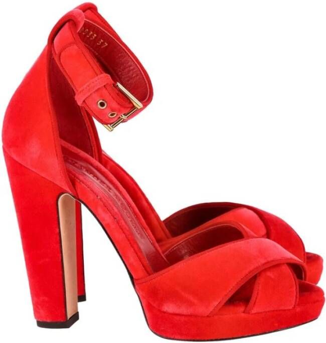 Alexander McQueen Pre-owned Tweedehands Platform Sandaal CrossStrap Velvet