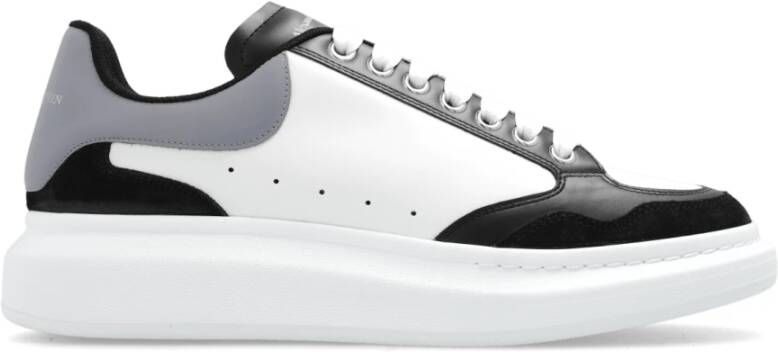 Alexander mcqueen Zwarte Leren Sneakers met Contrasterende Hiel Zwart Heren