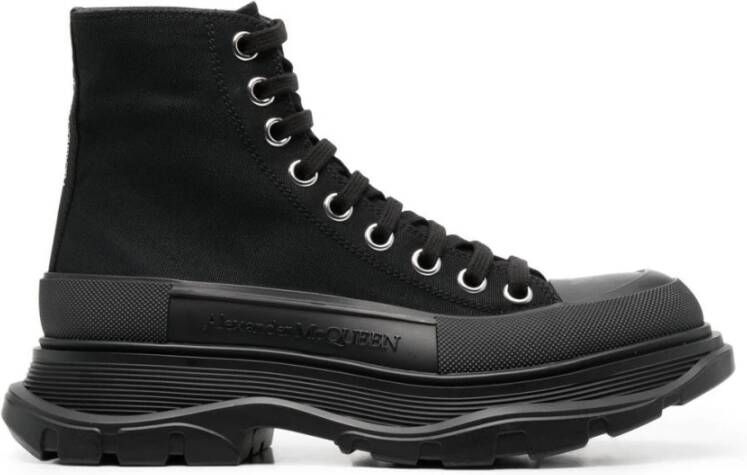 Alexander mcqueen Zwarte hoge sneakers met oversized rubberen zool Black Dames