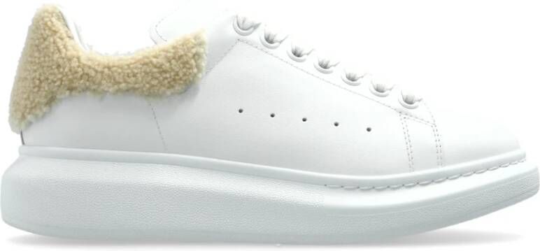 Alexander McQueen Sportschoenen met een harige hielkap