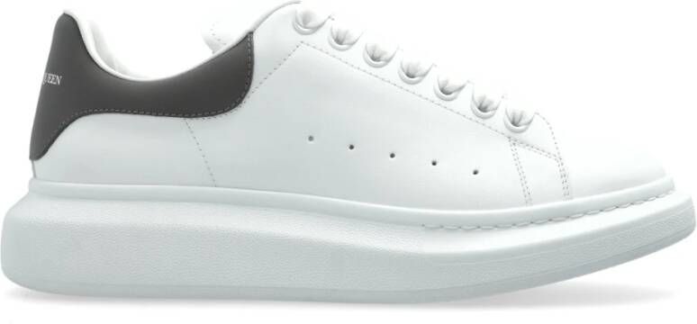 Alexander McQueen Sportschoenen Oversized Sneaker