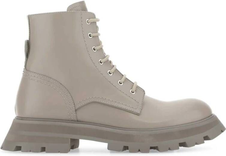 Alexander mcqueen Stijlvolle hoge laarzen van modderleer Brown Dames
