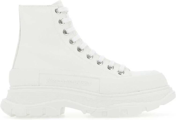 Alexander mcqueen Zwarte canvas enkellaarzen met oversized rubberen zool White