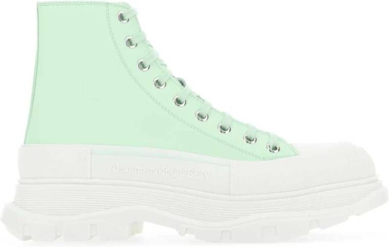 alexander mcqueen Verhoog je Sneaker Game met Groene Leren Tread Slick Sneakers Groen Heren