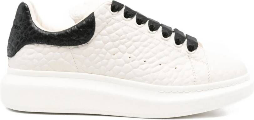 Alexander McQueen Witte Kalfsleren Modieuze Sneakers