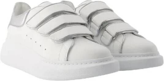 Alexander mcqueen Witte Zilveren Leren Sneakers Platform Klittenbandsluiting White Dames