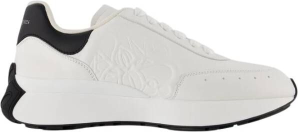 Alexander mcqueen Contrasterende Zwarte Oversized Sneakers White Dames
