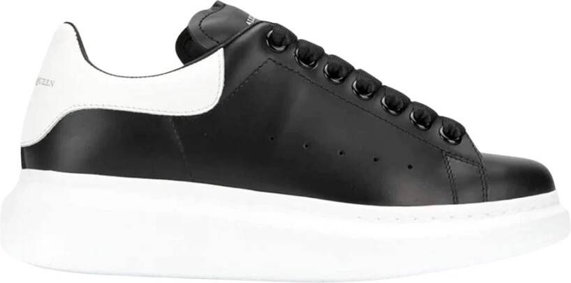 Alexander mcqueen Oversized Sneakers met Geperforeerd Detail Black Heren