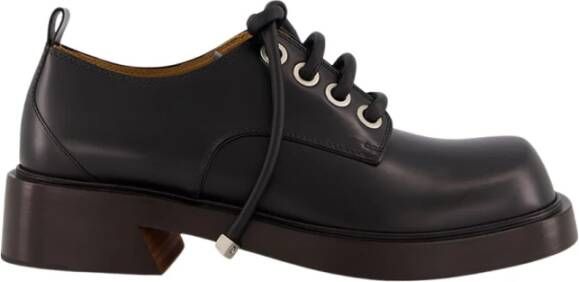 Alexander McQueen Zwarte leren vierkante neus Derby schoenen