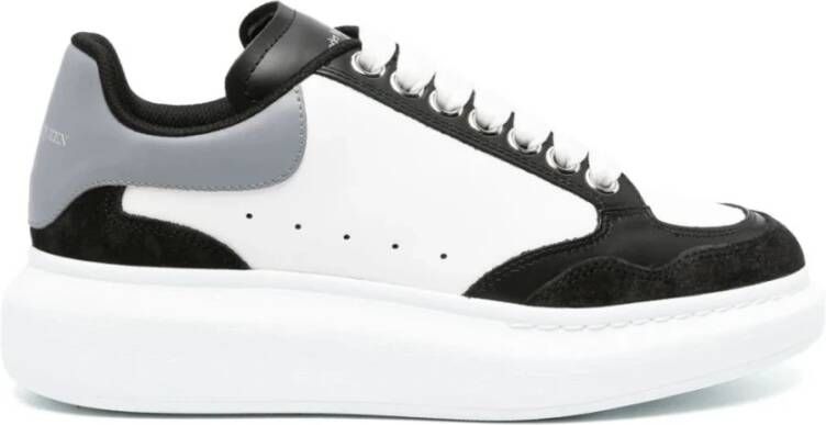 alexander mcqueen Zwarte Sneakers met Retro-Stijl Gemengd Materiaal Bovenwerk Zwart Dames