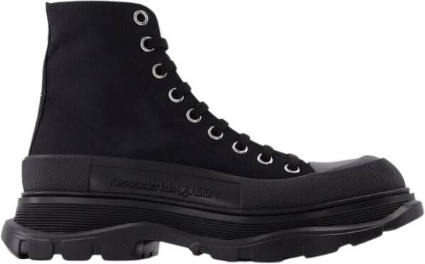 Alexander mcqueen Verhoog je schoenenspel met Tread Slick High Top Sneakers Black Dames