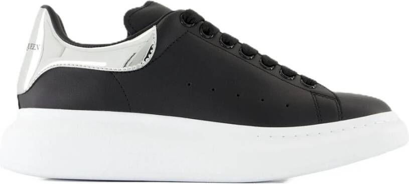 Alexander McQueen Zwarte Veterschoenen met Merkhiel