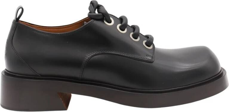 Alexander McQueen Zwarte Veterschoenen met Platte Zool