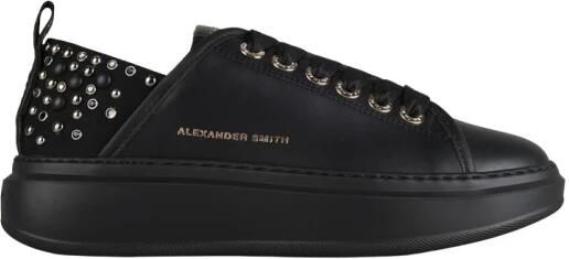 Alexander Smith Wembley Donna in zwart leer met studs op de hiel en zwarte zool