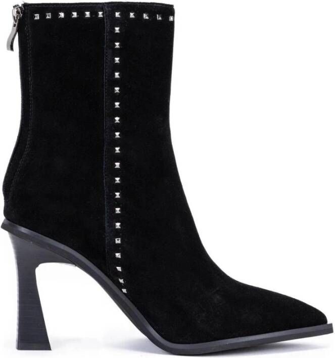 Alma en Pena Enkellaarsjes met puntige neus en studs Black Dames