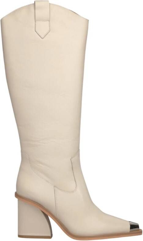 Alma EN Pena Gestructureerde laars met hak