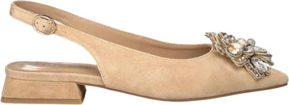 Alma en Pena Platte schoen met bloem Beige Dames