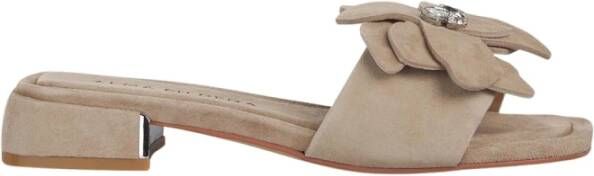 Alma EN Pena Sandal spade type flower