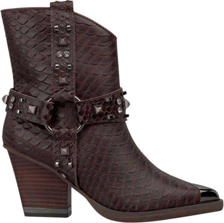 Alma EN Pena Studded bootie metallic detail
