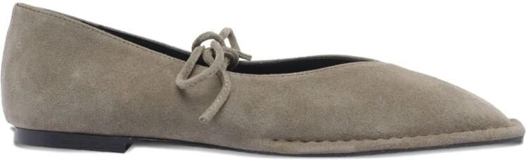 Alohas Sway Ballerina's