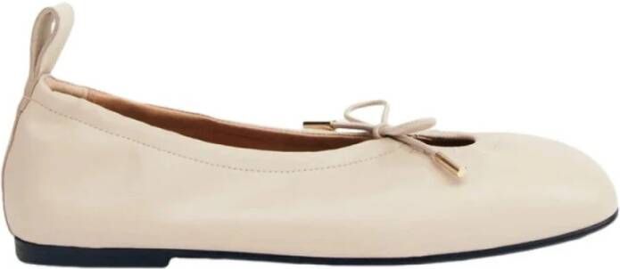 Alohas Crème Leren Ballerina Schoenen