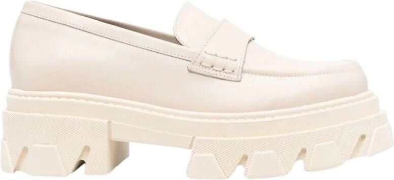 ALOHAS Trailblazer Crème Leren Loafers Beige Dames