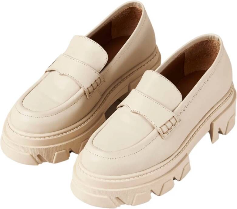 ALOHAS Trailblazer Crème Leren Loafers Beige Dames