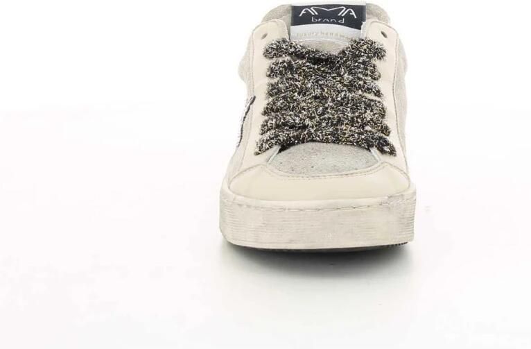 Ama Brand Beige Damesschoenen Stijlvol Model