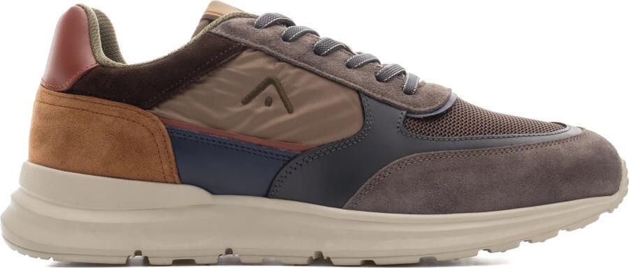 Ambitious Arrow Comfort Sneaker