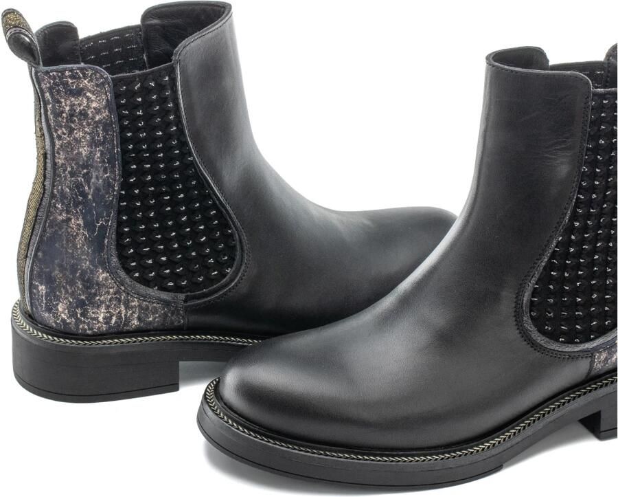 Ambitious Giselle Chelsea Boot