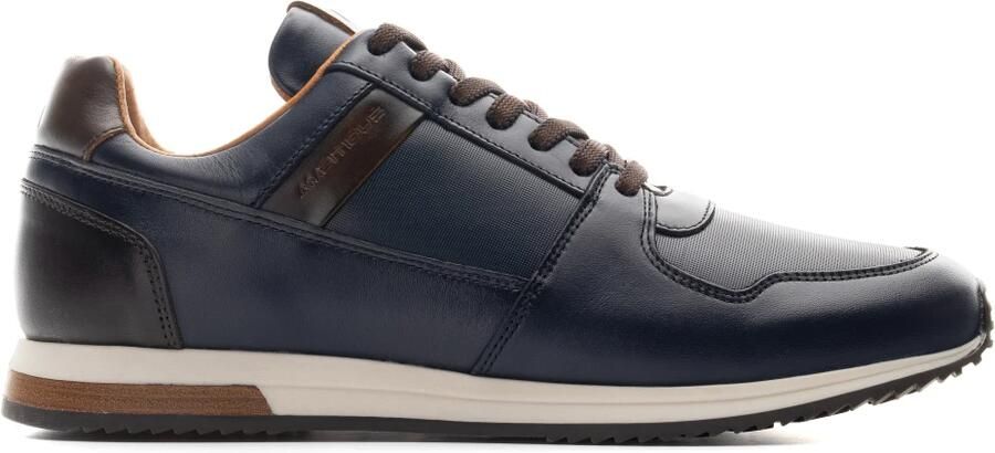 Ambitious Slow Classic Sneaker