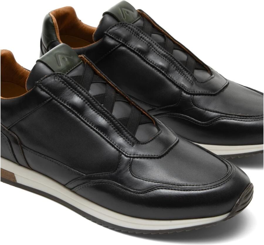 Ambitious Slow Laceless Sneaker